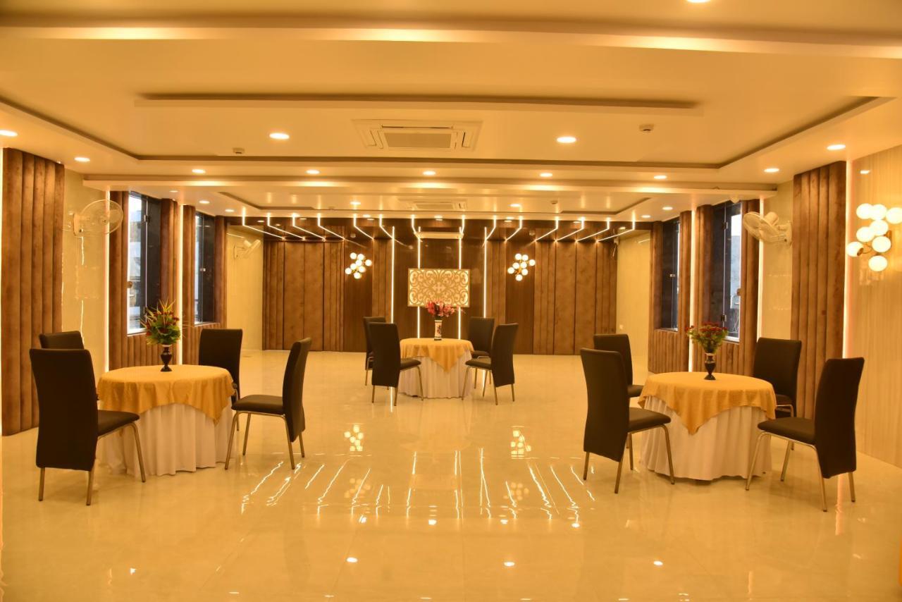 Hotel Nexus L Hotels In Charbagh Lucknow Exterior foto