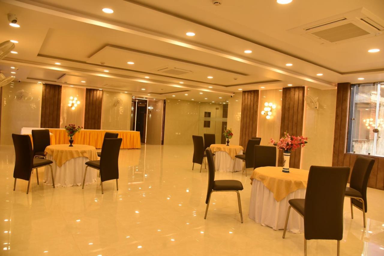 Hotel Nexus L Hotels In Charbagh Lucknow Exterior foto