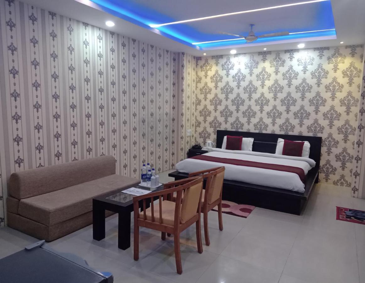 Hotel Nexus L Hotels In Charbagh Lucknow Exterior foto