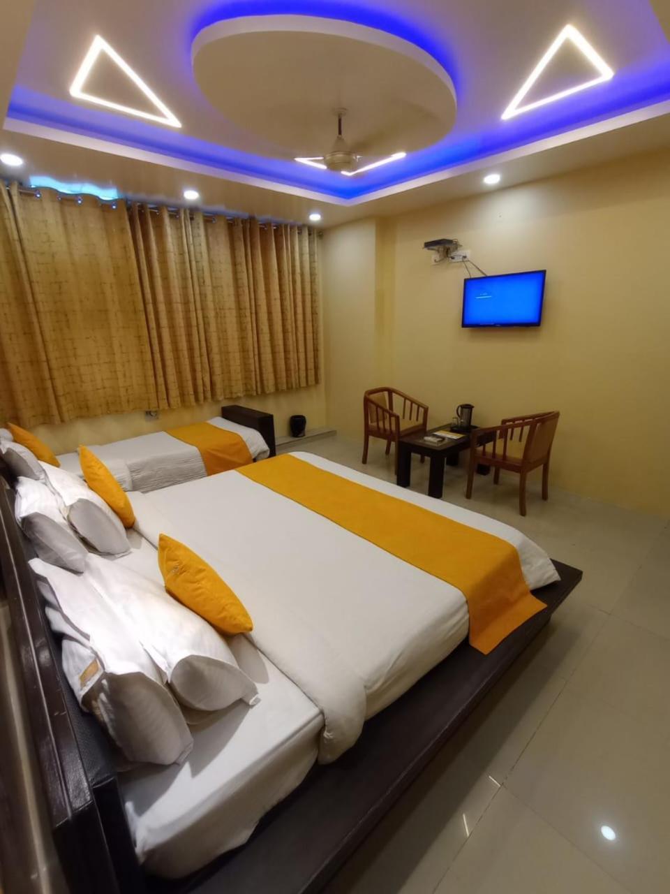 Hotel Nexus L Hotels In Charbagh Lucknow Exterior foto