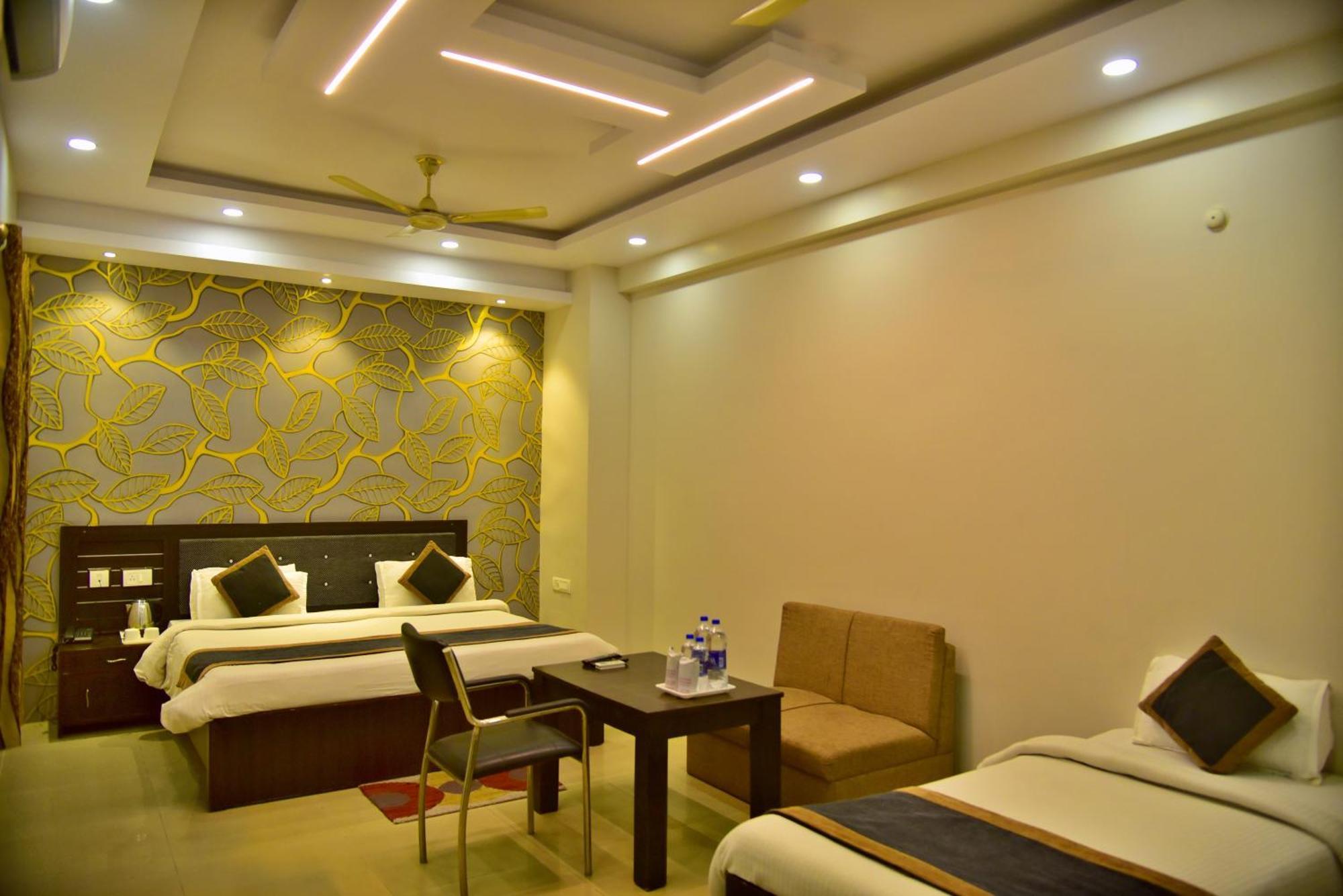 Hotel Nexus L Hotels In Charbagh Lucknow Exterior foto