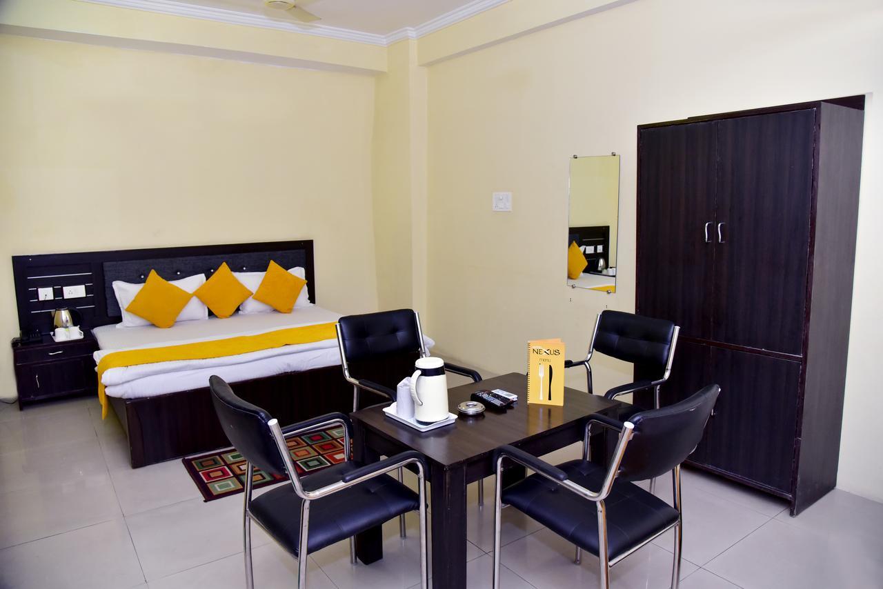 Hotel Nexus L Hotels In Charbagh Lucknow Exterior foto